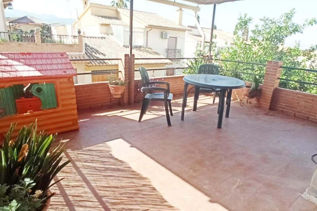 Villa Casa Con Piscina Y Barbacoa A 3 Kilometros De La Alhambra Huétor Vega Exterior foto