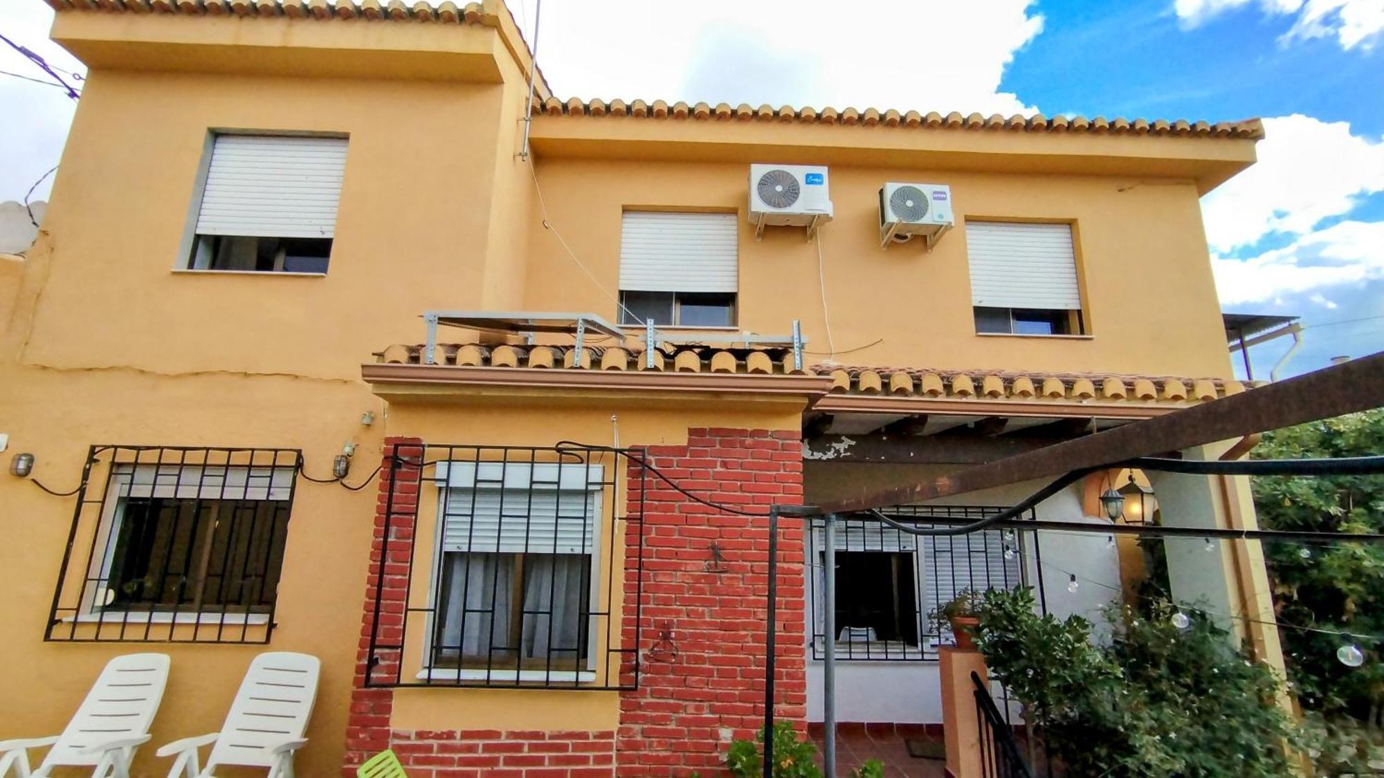 Villa Casa Con Piscina Y Barbacoa A 3 Kilometros De La Alhambra Huétor Vega Exterior foto